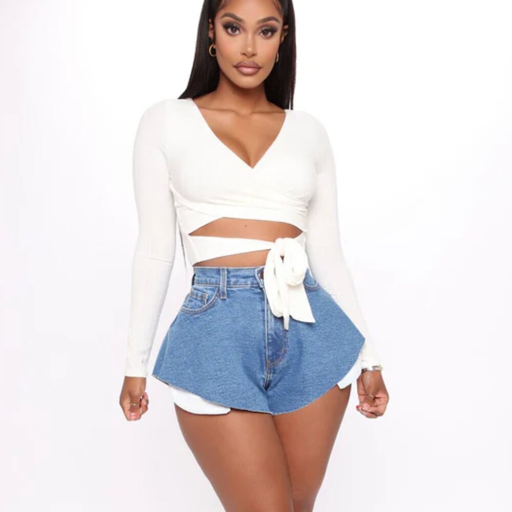 Fashion Nova Flirty Look Flowy Denim Shorts | Super High Waist | 2X | NWT
